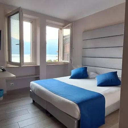 Danieli La Castellana Di Garda 브렌조네 술 가르다